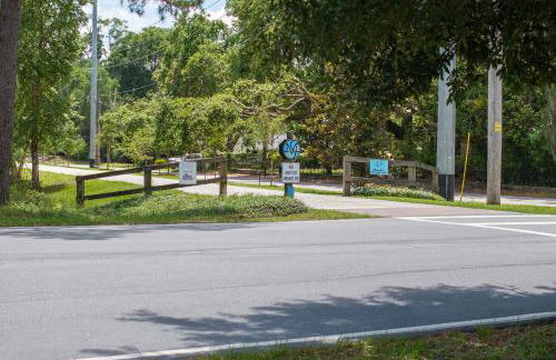 Cozy 3-Bedroom Retreat in Charming Beaufort, SC - Foto 37