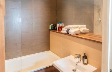 Mega1 Luxury Spacious 1Bedroom Apartment, Manchester - Foto 24