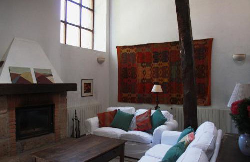 Chapel House of Palacio de Hualle near Comillas - Photo 23