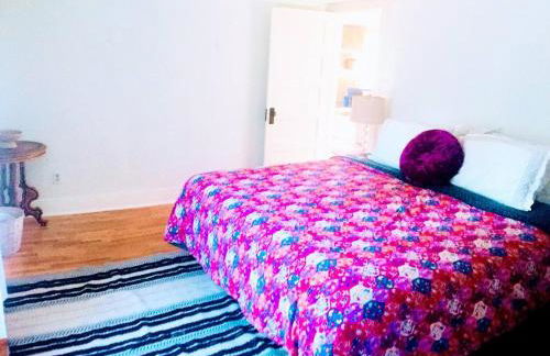 Sunny & Open 2 Bdrm - Close to Stowe Village, Shopping, Mtn Views! - Foto 12