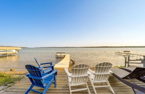 Scenic Cottage with Private Dock on Torch Lake - Foto 1