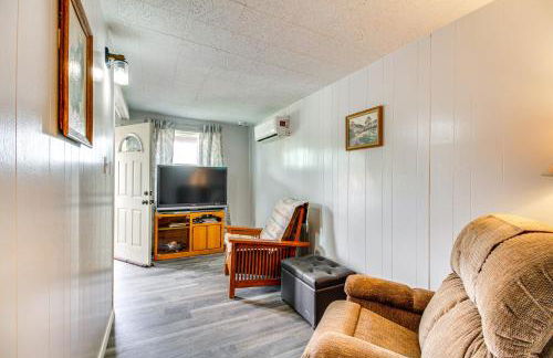 4 Mi to Rio Grande Bosque Farms Home with Patio! - Foto 2