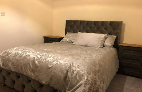 The Villas - Modern Comfort, 15 mins to Silverstone and Milton Keynes - Free parking, Prime, Netflix - Foto 10