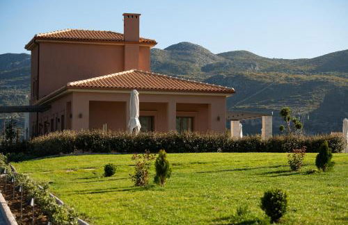 Reveli Suites - Photo 18