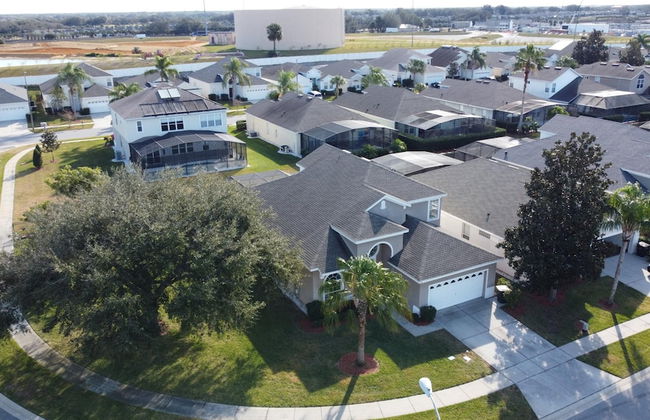 Luxury 6BD 3 5BA Pool Home in Windsor Palms Resort - Foto 57