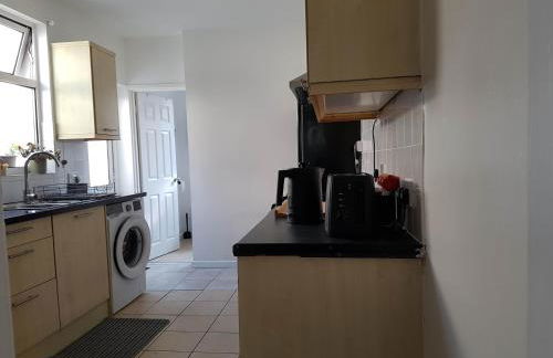 Portsmouth House near Centre 3 Bedrooms - Foto 16