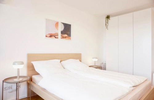 NEU modernes Apartment in Top Lage, free Parking max 1,65m Höhe und 1,8m Breite - Foto 28