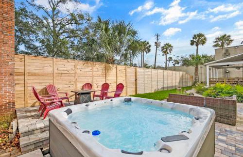 Remodeled Historic 1800s Carriage House, The Castle Garden, Colonial Modern Mansion - Foto 1