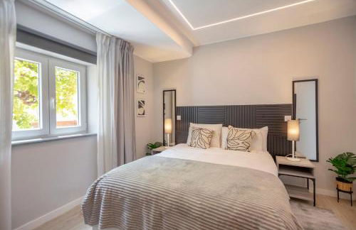 Family-Friendly Villa with Private Pool & Rooftop Oasis - Foto 25