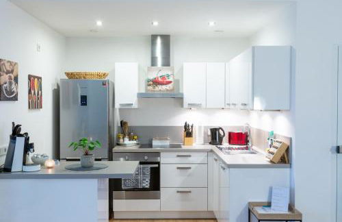 MiCasa OL - Deluxe Apartment mit Stil - Carport Stellplatz - Küche - WLAN - 3,7 KW Steckdose für E Auto - Terrasse - Photo 24