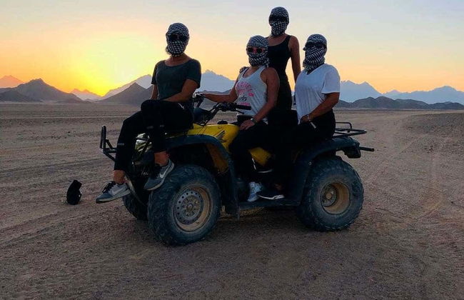 Tour de quadriciclo pelo deserto com jantar beduíno - Foto 3