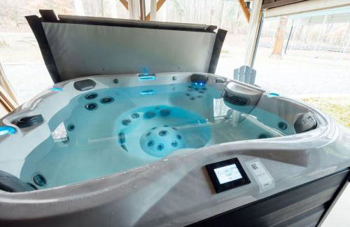 Home with Sauna & Hot Tub & Lake Access - Foto 4