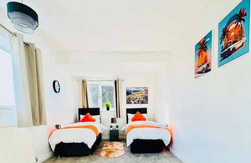 Beautiful and Spacious 4 Bed Room House In Coleshill-NEC - Foto 12