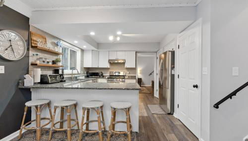 Hillside Cottage- Great Vacation Rental with Private Pool - Foto 5