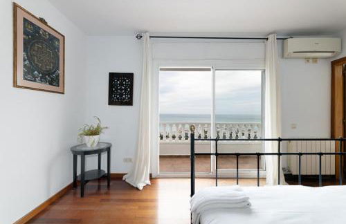 Exclusive Villa with Private Pool in Sitges - Photo 39