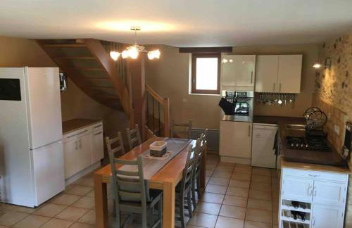 Peaceful, comfortable retreat with pool - Foto 26