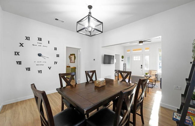 New Charming 2-bedroom Home Minutes to Downtown - Foto 9