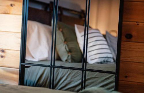 Mural Art Cabin With Pond And Hot Tub - Foto 14