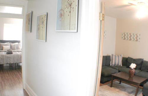 Steps Away From Hospital - 2 Queen Bed - City View - Foto 14