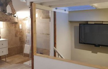 La Cabane - Au cœur d'un village médiéval - Foto 15