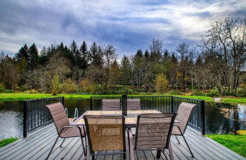 4-Bedroom Chateau in Southern Washington- Luxurious Retreat with Pond & Creek - Foto 62