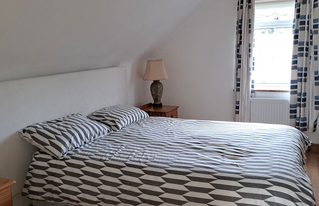 Spacious 6-bed House 10 Minutes From Knock Airport - Photo 11