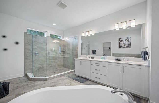 New-6br Discovilla- Sleeps16 Heated Pool & More - Foto 32