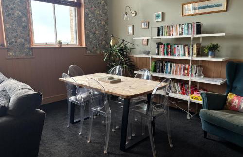 Central Plymouth Sea View Penthouse Apartment with Secure Parking - Foto 3