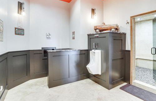 Private Hot Tub and Game Room Keenesburg Getaway! - Foto 14