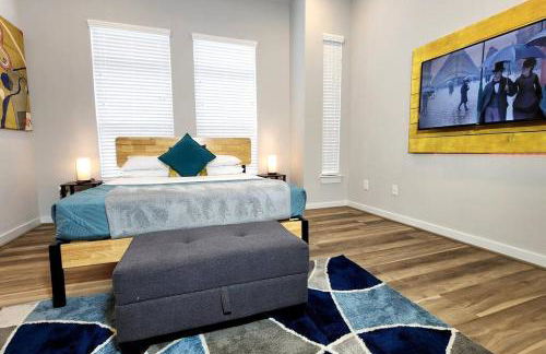 Galleria Exquisite Three Story Home Brand New Development - Foto 17