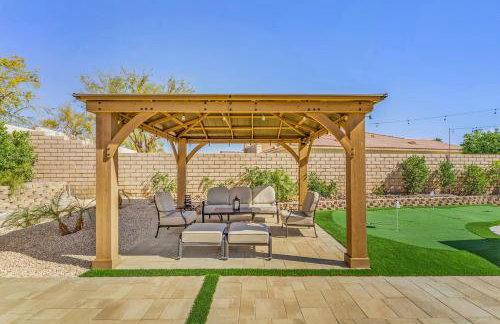 GAMEROOM, King Beds, Movie Projector, Heated Saltwater Pool, Golf and Games! - Foto 42