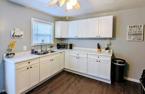 Spacious 3 bedroom home by Melrose and 10 minutes to Hollywood Walk of Fame - Foto 10