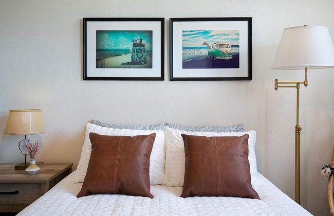 Beautiful Studio Near Hollywood! Sleeps 2! - Photo 8