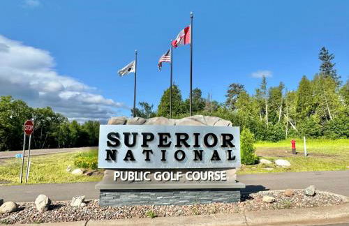 North Shore Vista Views Ski in Ski out Hot Tub - Foto 24