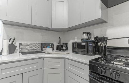 Modern Comfort 2BR with Washer & Dryer Near Subway & LGA - Foto 20