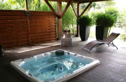 Cabane avec Jacuzzi privatif du Manoir du Parc - Adults only - Foto 23