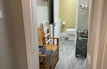 The Blue Cottage with luxurious Super King bed - Photo 20