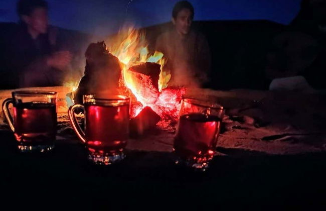 4x4 Tour + Camping in Wadi Rum Desert - Foto 8