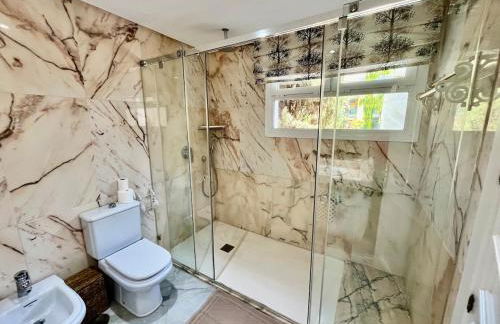 Cozy Townhouse with Sea View - Photo 39