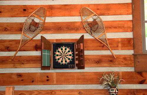 Rustic Log Cabin Rental with a Hot Tub near Asheville, North Carolina - Foto 10