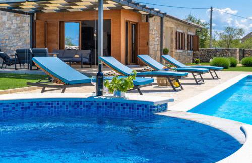 Promina luxury villa with 72sqm Heated Pool, Jacuzzi, Infrared Sauna, Tennis court, Media room - Foto 45