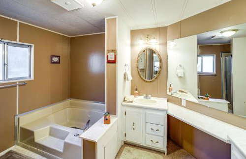 Cozy Waterfront Home with Mtn View Near Leavenworth - Foto 17