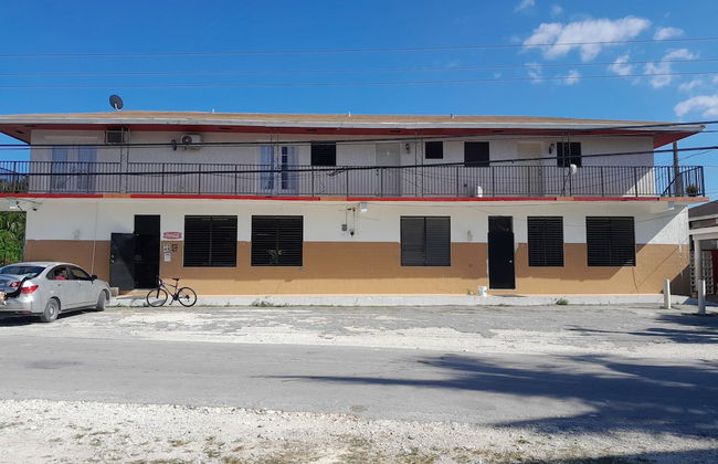 Adderley's Motel - Foto 1