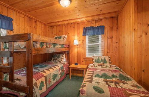 Cedaroma 5 Big Deck Amazing Views - Photo 20