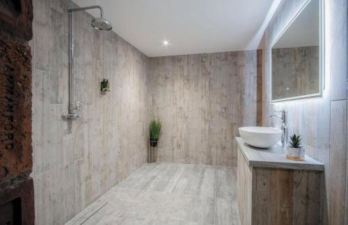 Suite 4 - Sleeping Giant Hotel - Pen Y Cae Inn - Foto 27