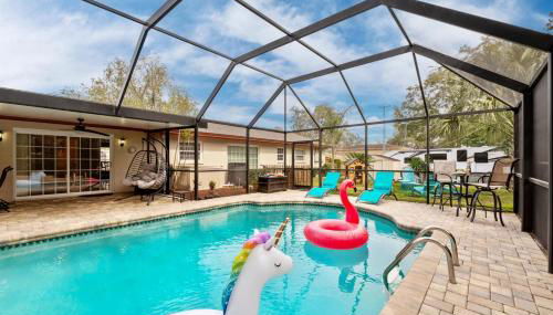 Exquisite Retreat with Heated Pool for 14 Guests, Pool Table Paradise! - Foto 2