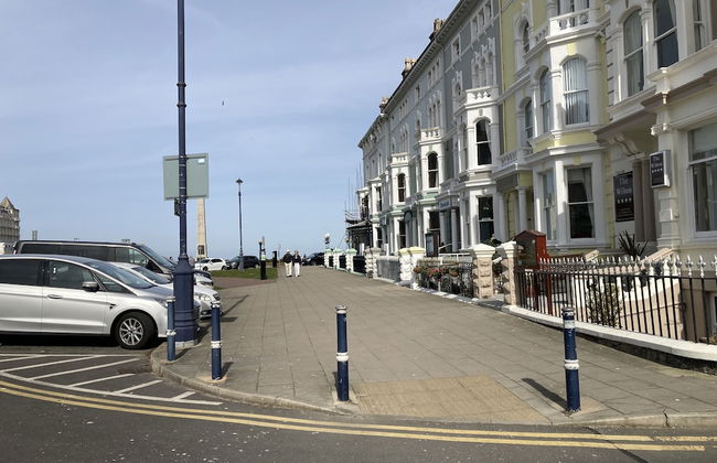 Delightful 3 Bedroomed Cottage in Llandudno - Photo 21