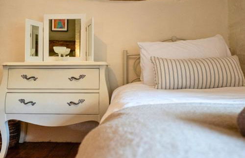 Poppy Cottage - Cosy 2 Bedroom, Perfect for Family! - Photo 43