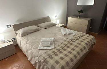 La casa dei piloti, intero alloggio con giardino privato, 2 camere da letto e 2 bagni - Foto 26