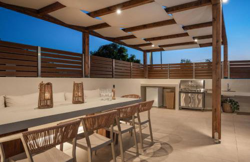 Cantouni Villa, Luxury 5BR Retreat with Pool & Jacuzzi Near Town by Villa Mana Gers - Photo 68